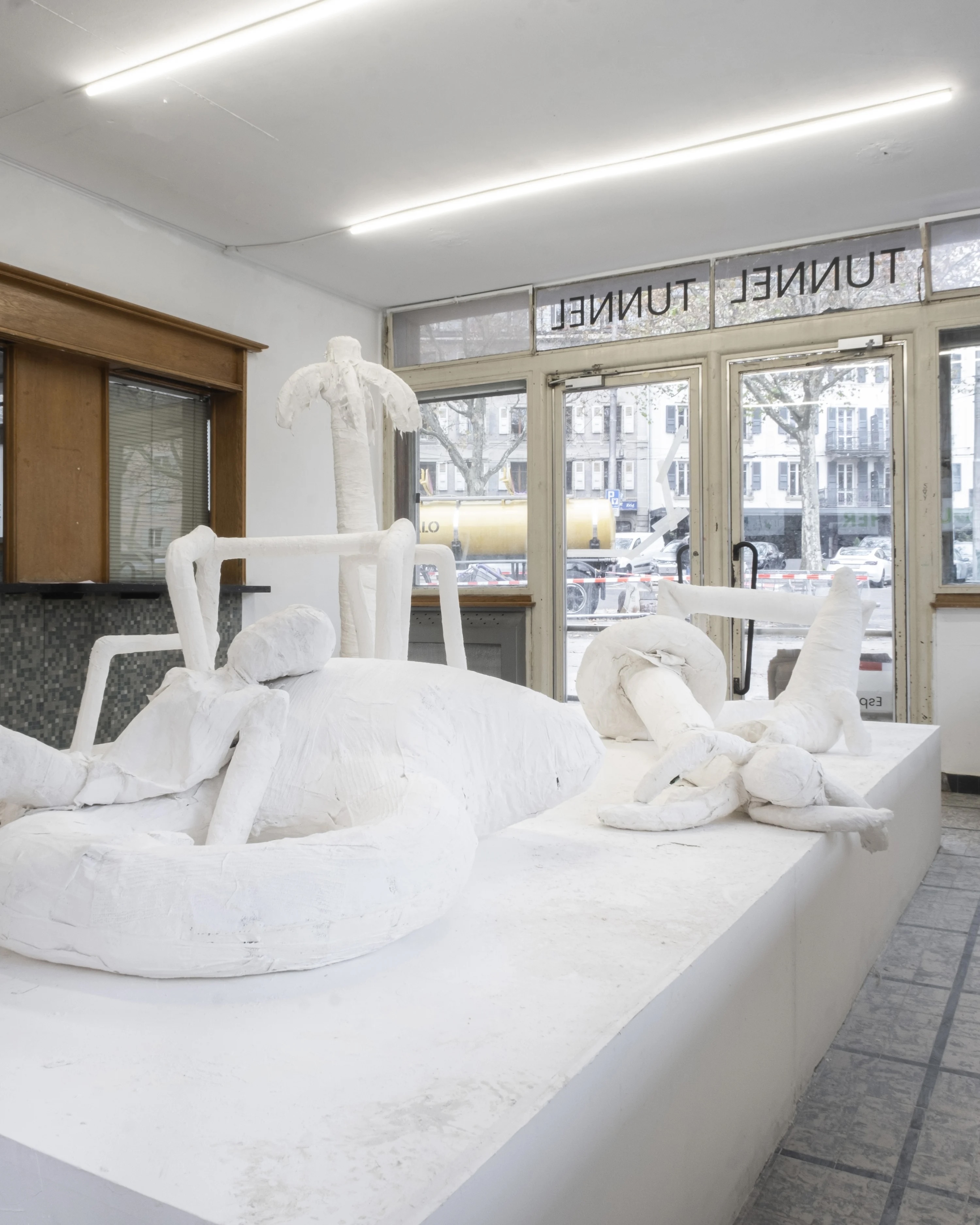 <p><em>Kiosk Magic</em></p>